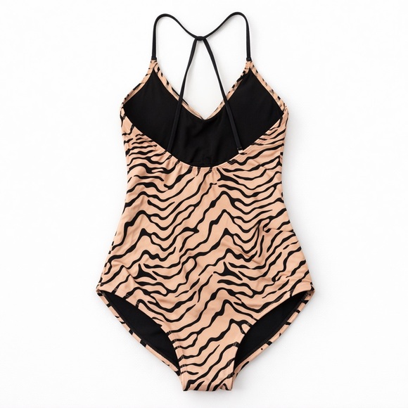 VENUS One-Piece Swimsuit Tiger Print Strappy Back High-Cut Size 8 - Picture 4 of 12